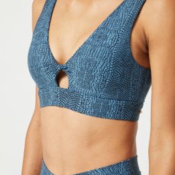 NWT L*Space SET! Carter bike short and do the twist sports bra set - Picture 11 of 16